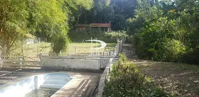 Sítio com 1 dormitório à venda, 36000 m² por R$ 1.700.000,00 - Várzea das Moças - Niterói/
