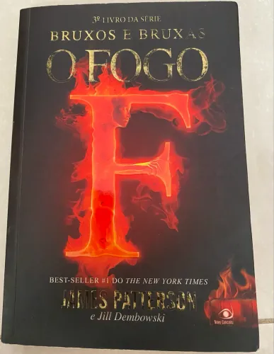 Livro Bruxos e Bruxas o Fogo