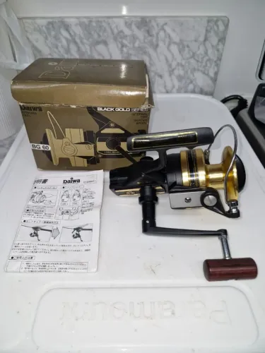 Molinete Daiwa BG 60 Japan