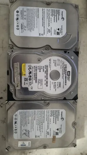 Informática - HD 80, 80 e 250 100,00 os três 