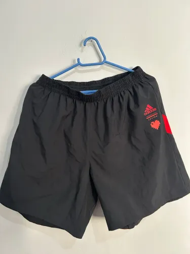 Bermuda Adidas Running Love