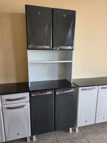 PANELEIRO DE AÇO NOVO