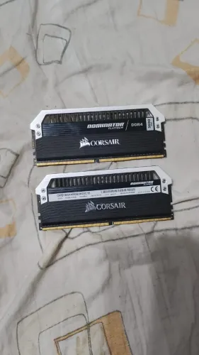 Memória Corsair Dominator Platinum 16 GB (2x8) 3600