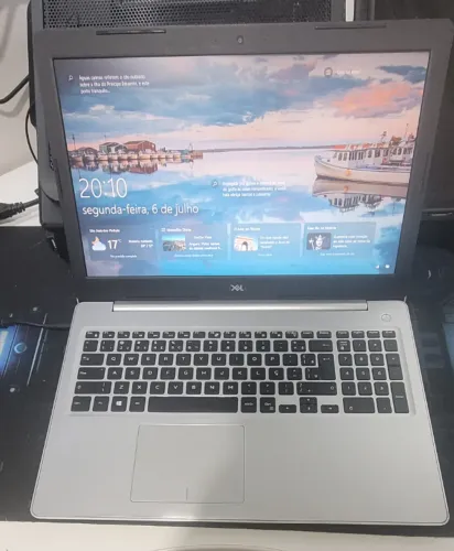 Notebook Dell Inspiron 5570