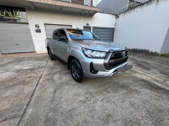 Toyota Hilux CD SR 4X4 2.8 TDI Diesel Aut. 2024