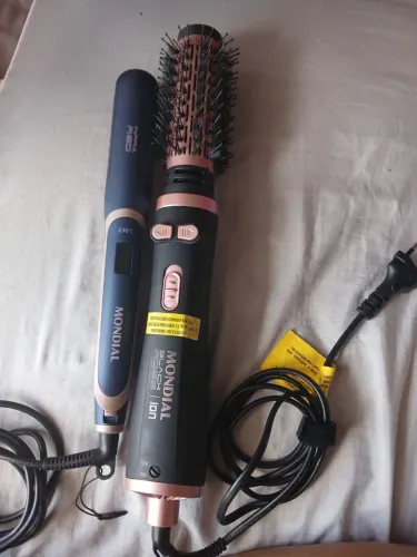 Kit de Modeladores de Cabelo - Prancha + Escova Rotativa Mondial