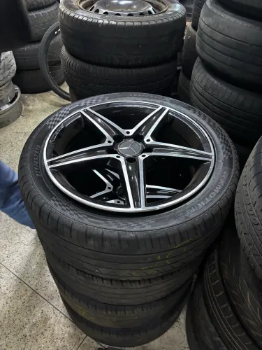 Jogo de roda Mercedes aro 18
