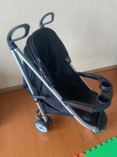 Carrinho de bebê cosco