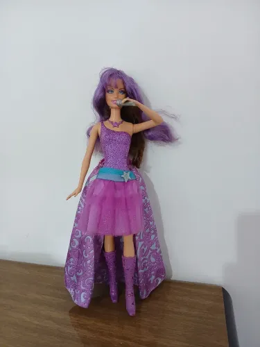Barbie A Princesa e a Pop Star Keira