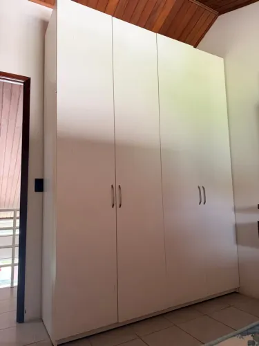 Vendo guarda-roupa