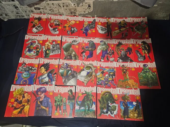 Lote Mangá Dragon Ball Edição definitiva Panini - Vol 1 ao 27 (Capa dura, vários lacrados)