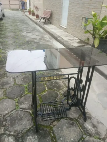 Aparador pe de máquina