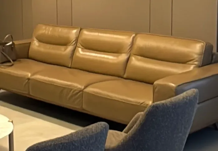 Sofá 3 lugares Natuzzi Group Couro Caramelo Lindo