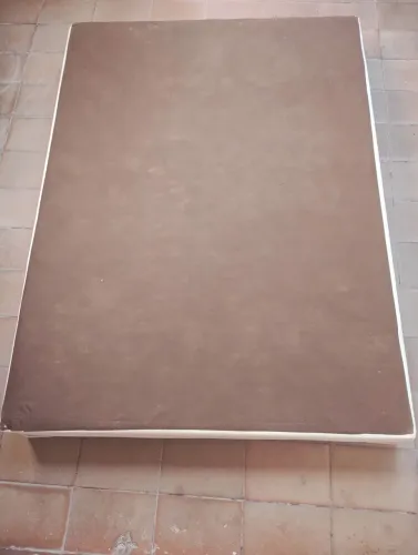 Cama box seminova sem colchão 