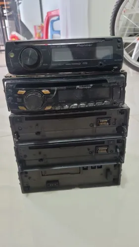 Radios pioneer incompletos