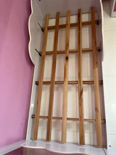 Vende-se cama infantil montessoriana