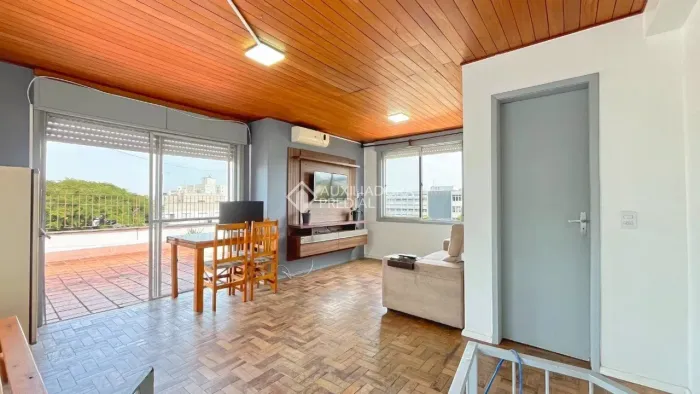 Cobertura com 2 quartos Bairro Rio Branco Porto Alegre RS