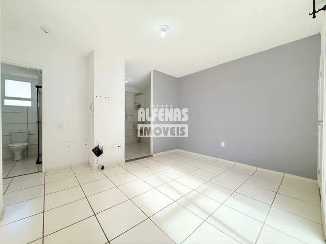 Apartamento à venda 2 quartos no Bairro Donato