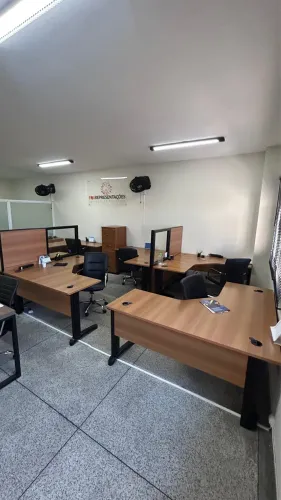 Lote completo de móveis para escritório