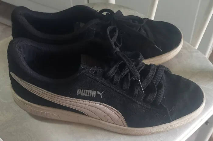 Tênis PUMA Smash V2 preto usado