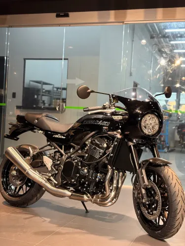 VENDEDOR RICARDO - KAWASAKI Z900RS CAFÉ