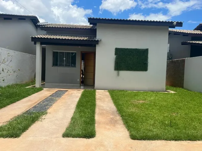 CASA TÉRREA, 3 QUARTOS 1 SUÍTES, C/ CHURRASQUEIRA E ÁREA NO FUNDO, RES. SÃO JOSÉ, DIS. IND