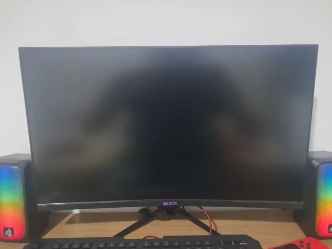 Monitor mancer 180Hz