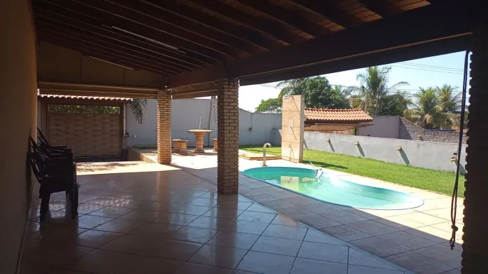 Vende-se chácara *
