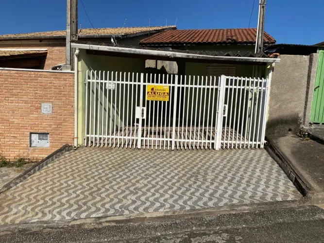Casa com 3 dormitórios para alugar, 70 m² por R$ 1.565,37/mês - Cidade Deus - Taubaté/SP