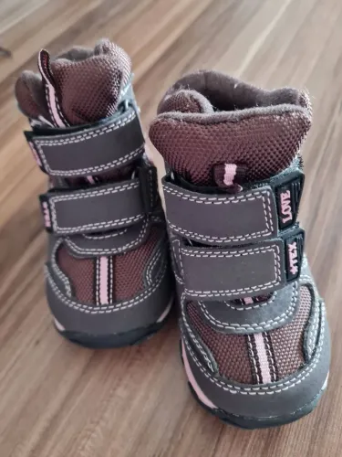 Bota infantil importada