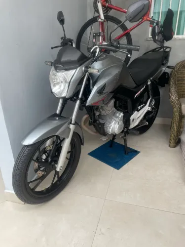 MOTO HONDA CG FAN 160 PRATA
