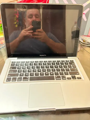 MacBook Pro core I5 - 750 ssd - 16 de memória