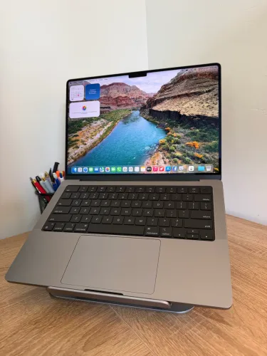 MacBook Pro 14 M1 Pro 16GB Impecável + Carregador Original Apple