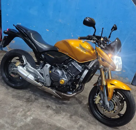 Hornet 2010 freios ABS aceita troca por carro