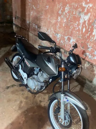 Vendo 150 6 mil faço até 5 mil
