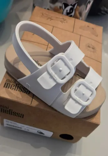 Mini Melissa tamanho 19
