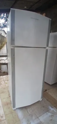 Vendo geladeira brastemp frost free funcionando 