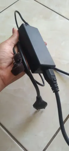 Fonte Carregador Dell Vostro 5400 c/ defeito para consertos e reparos!