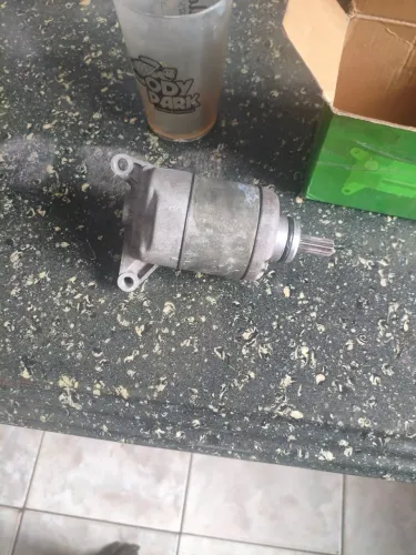 Vendo motor de arranque da 150