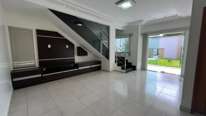 Sobrado à venda, 300 m² por R$ 1.700.000,00 - Parque das Amendoeiras - Goiânia/GO