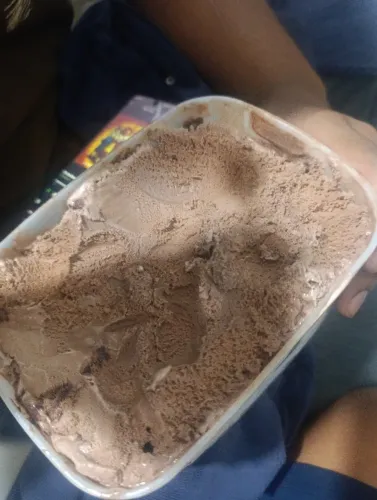 Vende se sorvete usado 