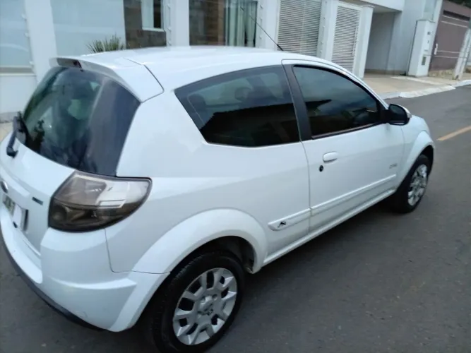 Ford KA 1.0 8v/1.0 8V ST Flex 3P 2013