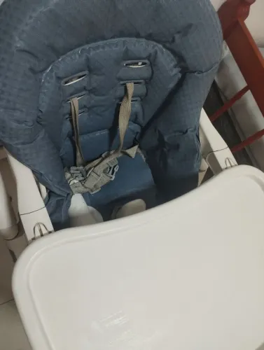 Vendo cadeirão de alimentação para bebê 