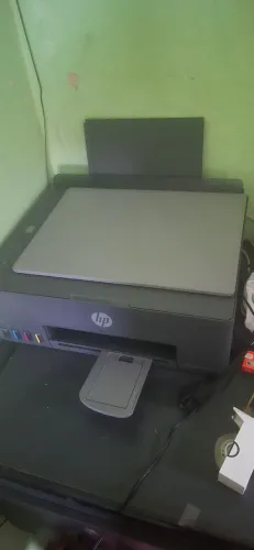 Vendo, está na caixa ainda com todos os acessórios, está com tanque cheio