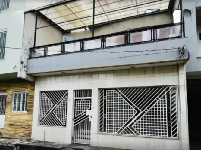 CASA DE 2 PAVIMENTOS À VENDA | NAZARÉ | PRÓXIMA À BASÍLICA
