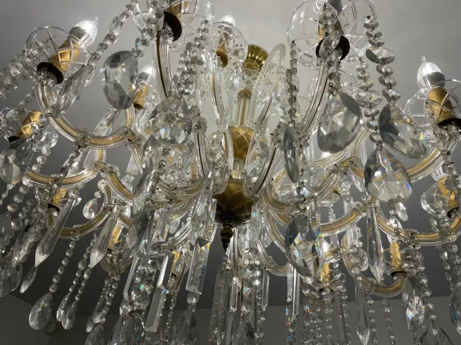Lustre de com mais de mil cristais 20 braços Enorme