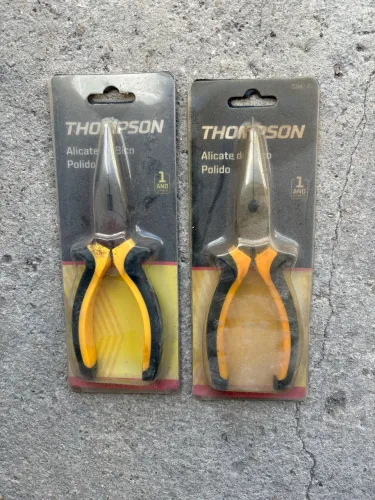 Alicate de bico número 6 a unidade.Thompson.