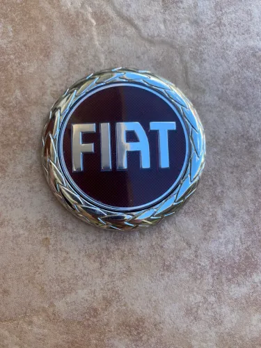 Emblema da mala Fiat palio 2008 a 2010