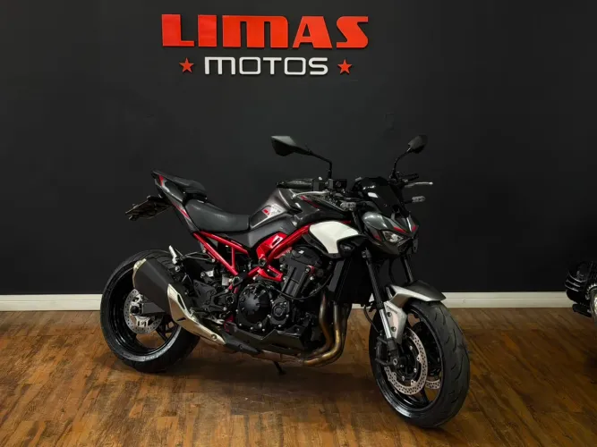 Z900 Vermelha 2026 - Apenas 18.500 KM.