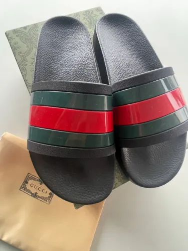 Chinelo Gucci (38) Novo